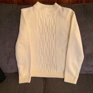 Vintage Alfred Dunner ladies cable Knit sweater, size ps